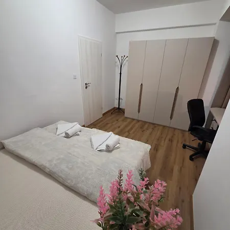 Premium Central Apartment & Free Parking Apartament *